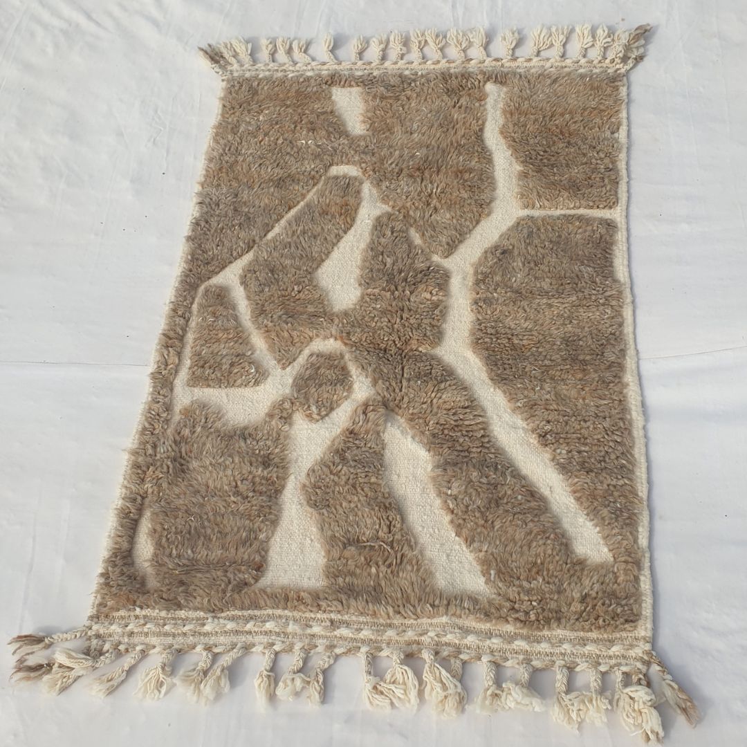 khala | 3x5 Beni Ourain Rug - Super Soft Beige Plush Shag with Cream Geometric Pattern | 3'5"x5'3" Ft | 106x160 cm - OunizZ