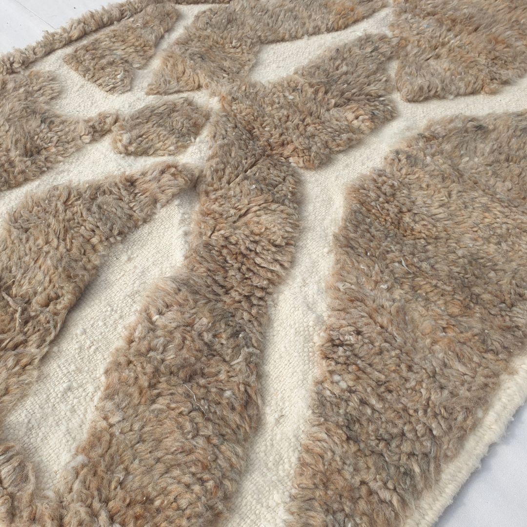 khala | 3x5 Beni Ourain Rug - Super Soft Beige Plush Shag with Cream Geometric Pattern | 3'5"x5'3" Ft | 106x160 cm - OunizZ