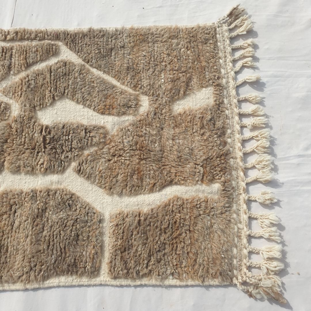 khala | 3x5 Beni Ourain Rug - Super Soft Beige Plush Shag with Cream Geometric Pattern | 3'5"x5'3" Ft | 106x160 cm - OunizZ