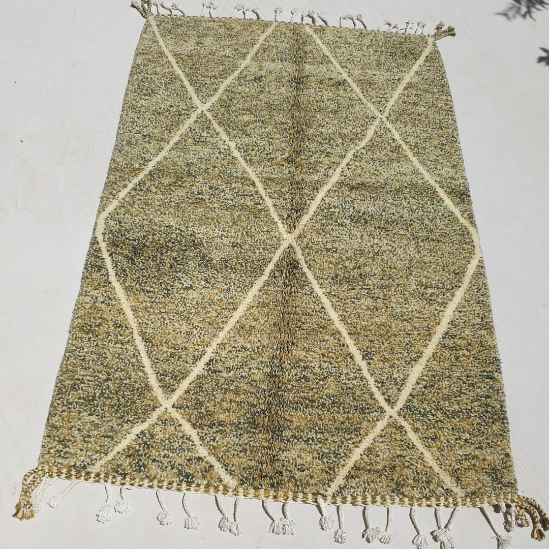 Khazia| Authentic Soft Beni Ourain 5x8 Moroccan Rug | 5'31x8'14 Ft | 162x248 cm - OunizZ