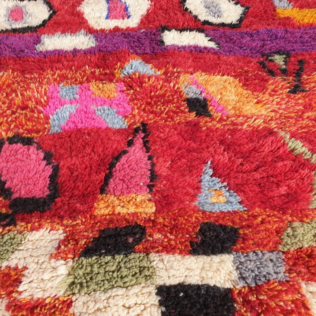 Laysa | Red Moroccan Rug Berber Beni Ourain for Living Room or Bedroom | 8'20x9'58 Ft | 250x292 cm - OunizZ