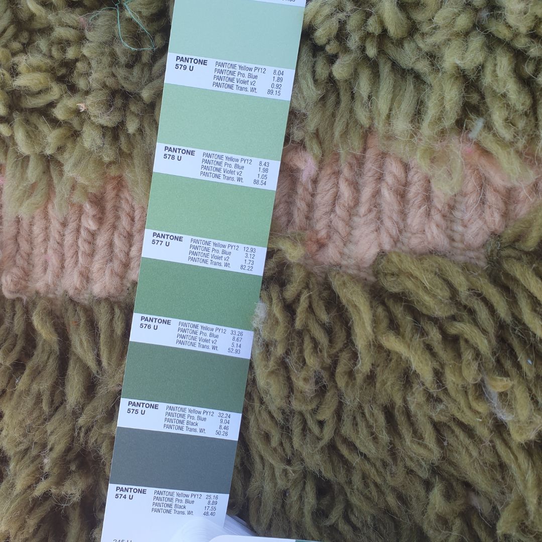 Lonya | Handmade Beni Mrirt Runner Rug 2x10 ft – Plush Olive Green & Pastel Pink Abstract Shag Moroccan Wool Hallway Runner | 2'8"x10'2" Ft | 82x309 cm - OunizZ