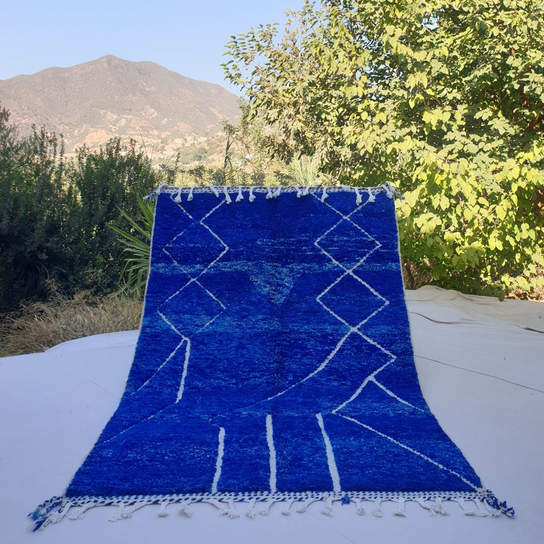 Majorel | Cobalt Blue 5x8 Moroccan Rug Soft Authentic Beni Ourain | 5'41x8'30 Ft | 165x253 cm - OunizZ