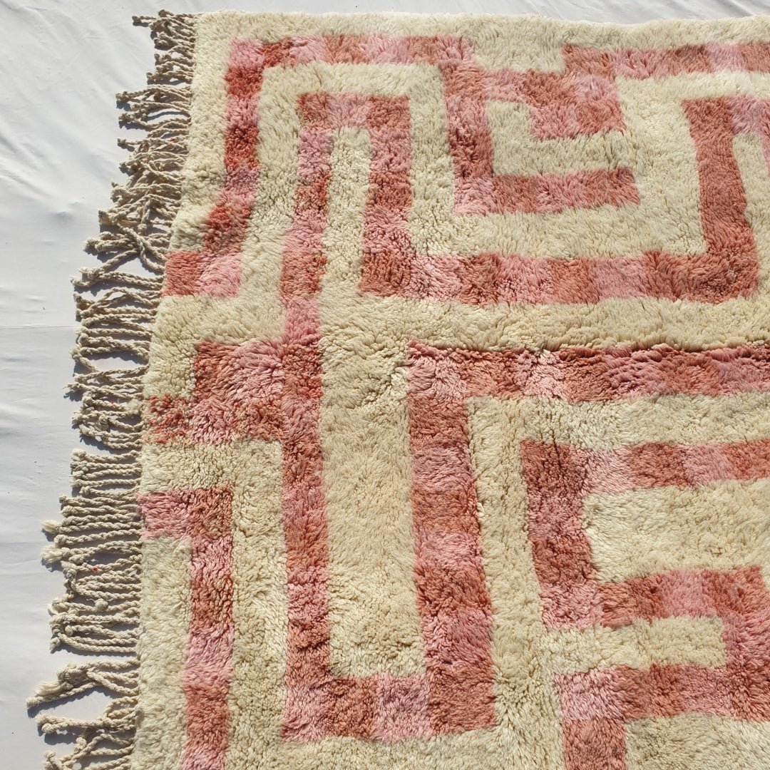 Mataha | Pink Checkered Moroccan Rug 6x10 Beni Ourain Ultra Soft | Authentic Berber wool Beni Rug | 6'23x10'27 Ft | 190x313 cm - OunizZ