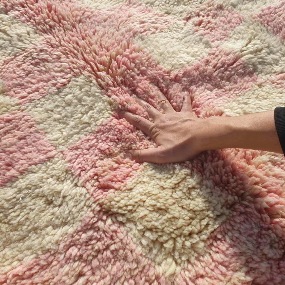 Mouassine | Checkered Pink Moroccan Rug 6x9 Beni Ourain Ultra Soft | Authentic Berber wool Beni Rug | 6'11"x9'8" Ft | 211x294 cm - OunizZ