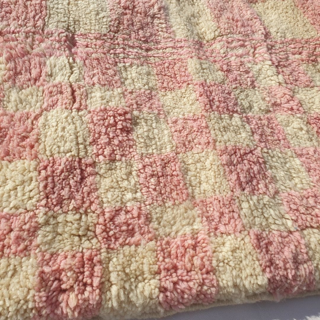 Mouassine | Checkered Pink Moroccan Rug 6x9 Beni Ourain Ultra Soft | Authentic Berber wool Beni Rug | 6'11"x9'8" Ft | 211x294 cm - OunizZ