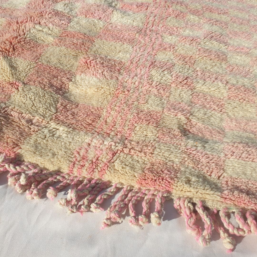 Mouassine | Checkered Pink Moroccan Rug 6x9 Beni Ourain Ultra Soft | Authentic Berber wool Beni Rug | 6'11"x9'8" Ft | 211x294 cm - OunizZ