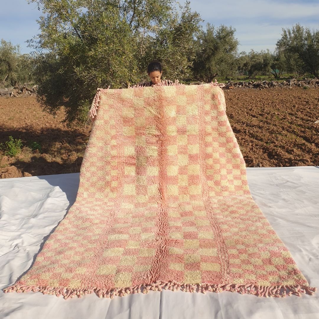 Mouassine | Checkered Pink Moroccan Rug 6x9 Beni Ourain Ultra Soft | Authentic Berber wool Beni Rug | 6'11"x9'8" Ft | 211x294 cm - OunizZ
