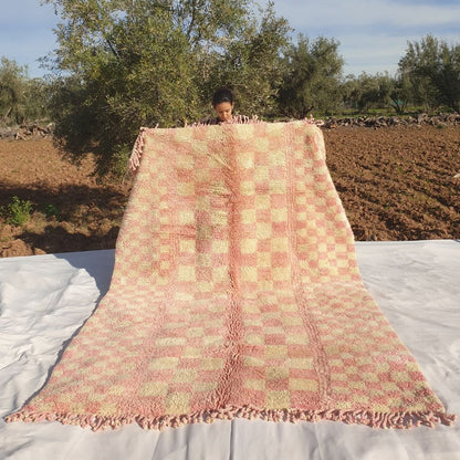 Mouassine | Checkered Pink Moroccan Rug 6x9 Beni Ourain Ultra Soft | Authentic Berber wool Beni Rug | 6'11"x9'8" Ft | 211x294 cm - OunizZ