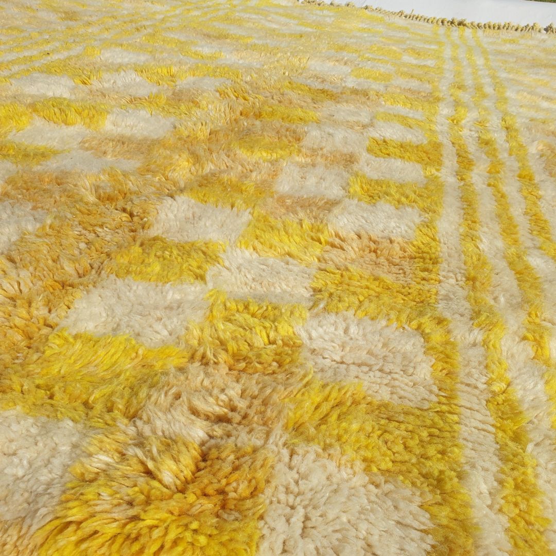 Mouassine | Checkered Yellow Moroccan Rug 6x9 Beni Ourain Ultra Soft | Authentic Berber wool Beni Rug | 6'53x9'74 Ft | 199x297 cm - OunizZ