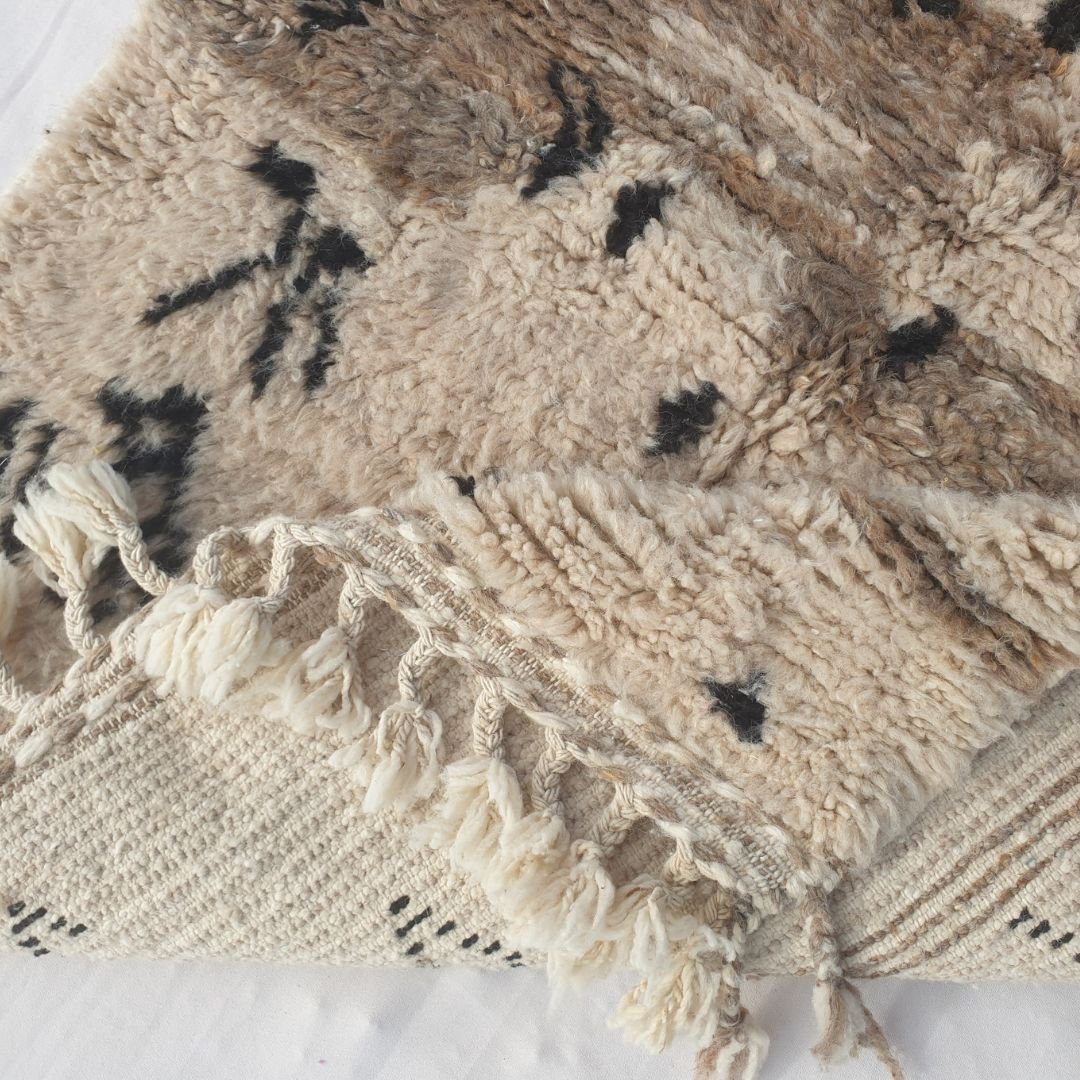 Handwoven fringes and thick ultra fluffy edge of 3x5 high-quality Beni Ourain Moroccan rug