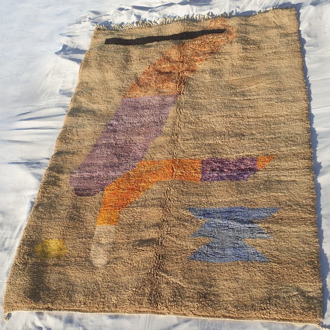 Pila | Handmade Beni Mrirt Rug 7x10 ft – Plush Abstract Geometric Moroccan Shag Wool Rug | 7'1"x10'10" Ft | 217x330 cm - OunizZ