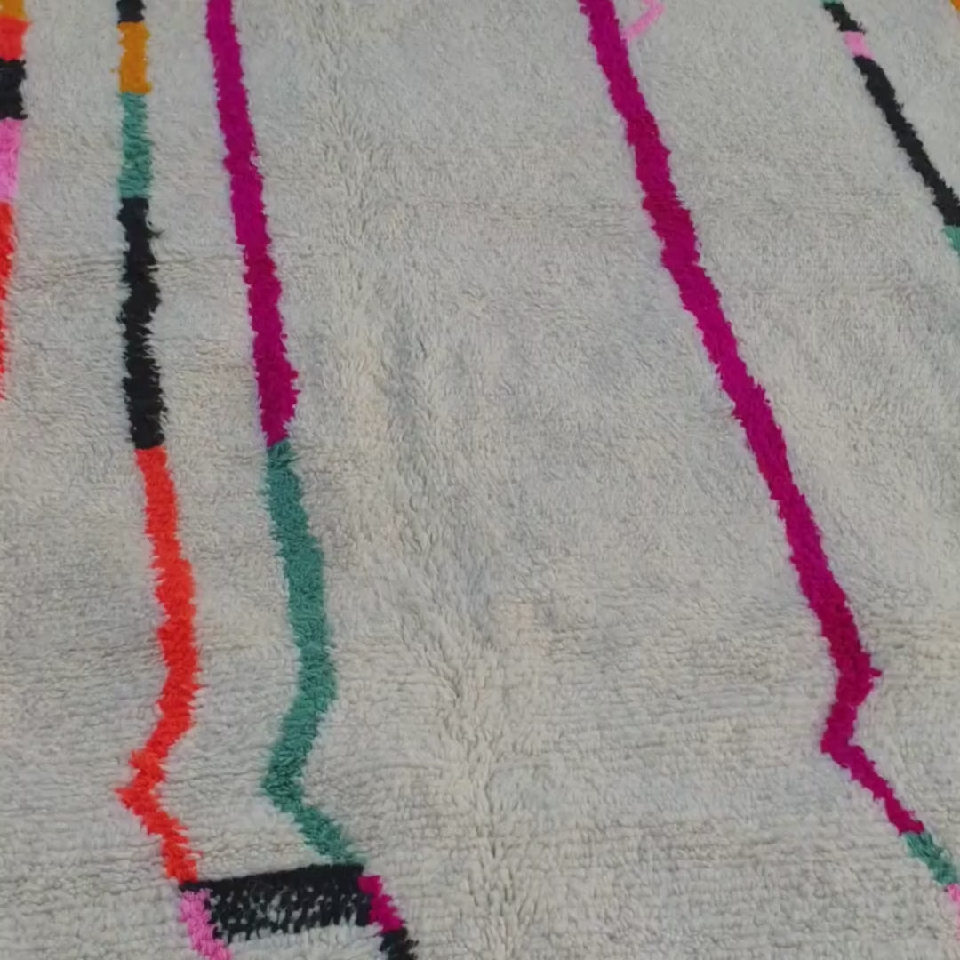 Massla - Marokkaans vloerkleed 8x10 wit Azilal | Authentiek Berber Marokkaans woonkamertapijt | Handgemaakt Marokkaans vloerkleed van 100% wol | 308x240cm | 10x8 voet