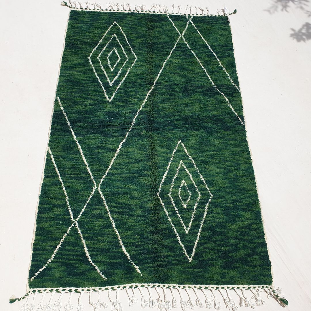 Sibila | Green Moroccan Rug 5x8 Soft Authentic Beni Ourain | 5'15x8'43 Ft | 157x257 cm - OunizZ