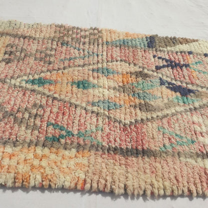 Skhala - Cream Moroccan Runner Rug with an Airy Pastel Diamond Lattice and Small Hand-Drawn Motifs - Handwoven Berber Carpet | 2'6"x9'10" Ft | 77x300 cm - OunizZ