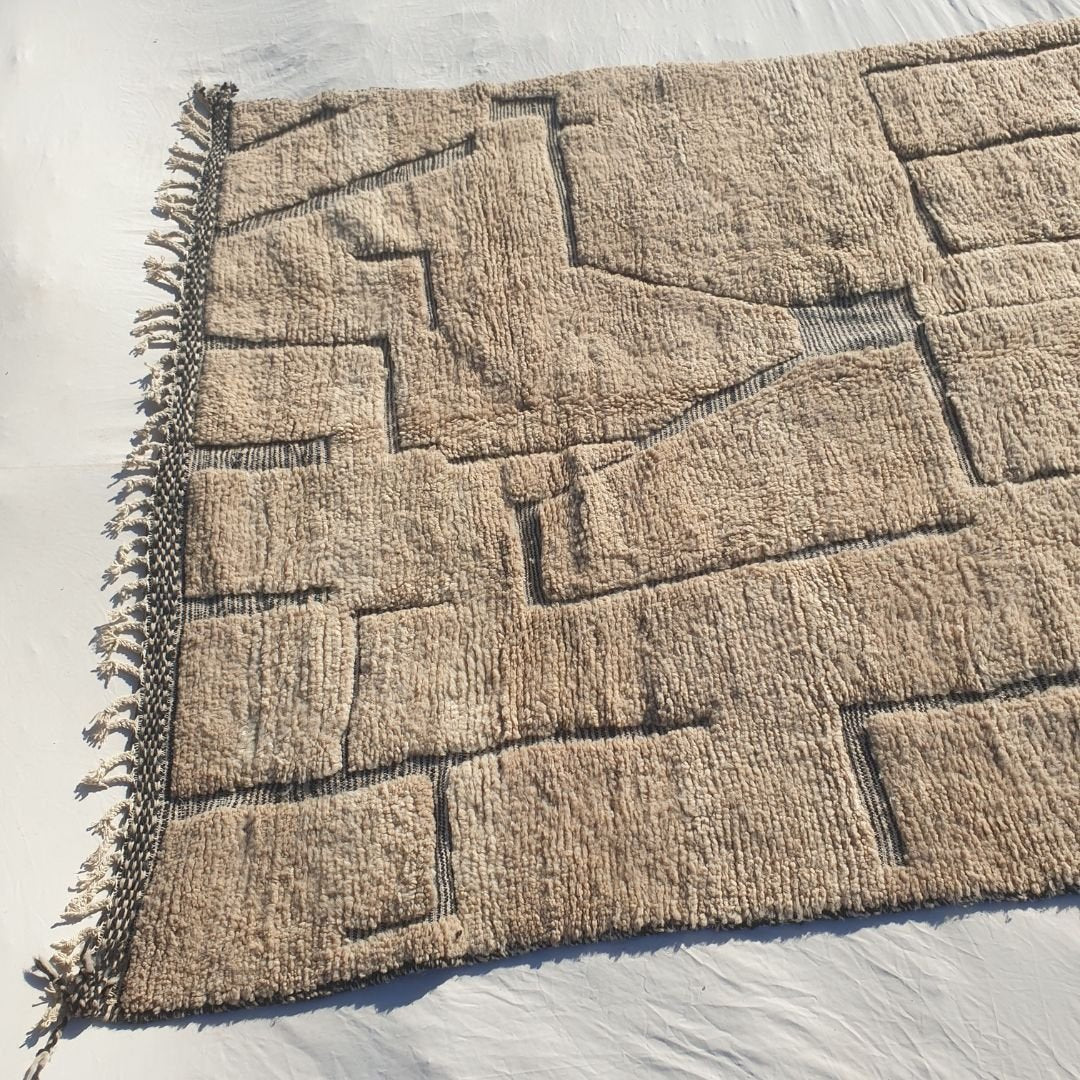 Srita | Large Abstract 7x11 Black & Ivory Beni Ourain Rug - Plush Berber Wool Shag Carpet | 7'x11'30 Ft | 213x344 cm - OunizZ