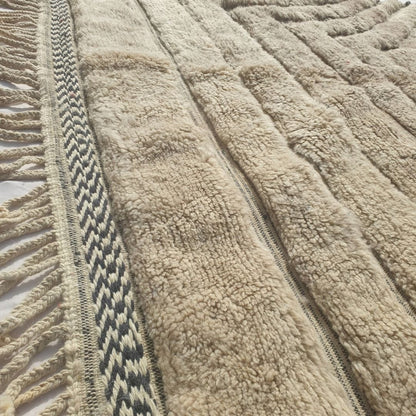 Stilma - Beni Ourain Rug with Tan Field and Radiating Chevron Texture - Handwoven Berber Carpet | 7'x9'10" Ft | 215x300 cm - OunizZ