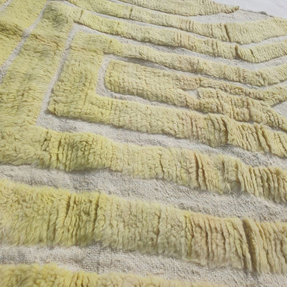 Tahadi - Yellow-Green Ombre Beni Ourain Rug with Raised Chevron Pile on Cream - Handwoven Berber Carpet | 5'3"x7'7" Ft | 160x232 cm - OunizZ