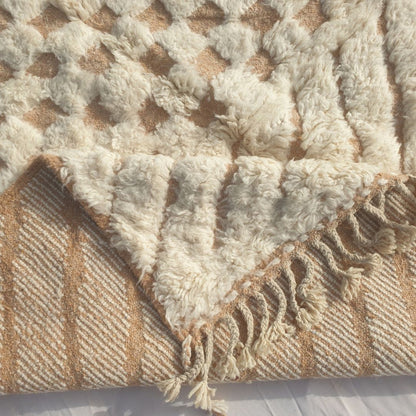 Tatalna - Textured Ivory Beni Ourain Rug with Diagonal Flutes and Checkerboard Relief - Handwoven Berber Carpet | 6'5"x10'2" Ft | 197x310 cm - OunizZ