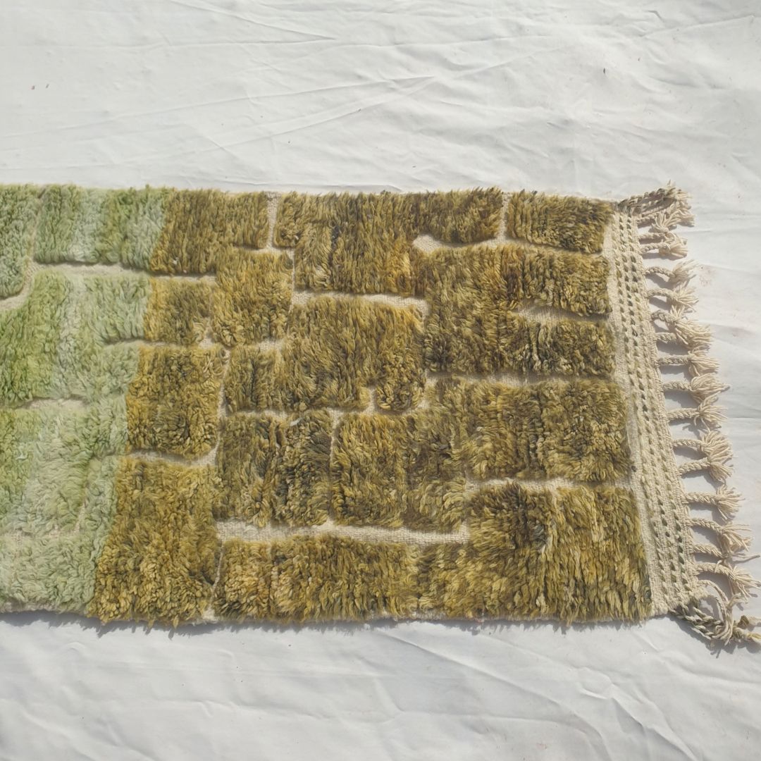 Tomania - Olive Green Beni Ourain Runner Rug with Brick Mosaic Pattern - Handwoven Berber Carpet | 2'9"x9' Ft | 84x275 cm - OunizZ