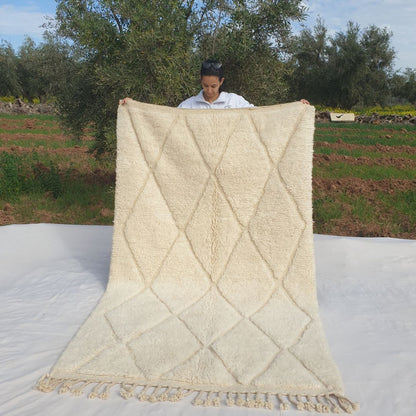 Walsa | 5x8 Beni Ourain Moroccan Rug - Super Soft Pure White Plush Shag with Diamond Grid Lattice Wool Berber Carpet | 4'11"x8'4" ft | 151x255 cm - OunizZ