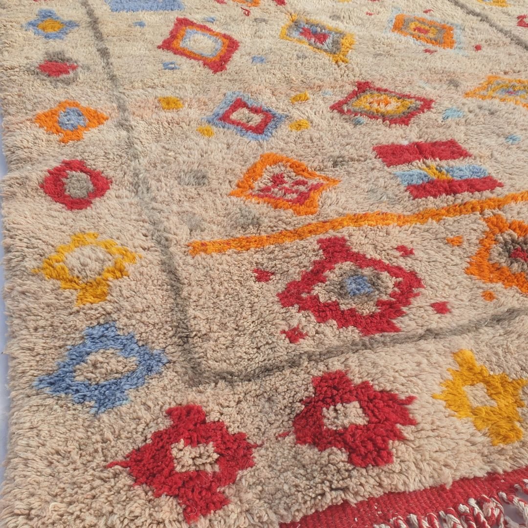 Wania - Handmade Beni Mrirt Moroccan Rug 6x9 ft – Plush Multicolor Diamond Geometric Moroccan Shag Wool Rug | 6'9"x9'9" Ft | 206x298 cm - OunizZ
