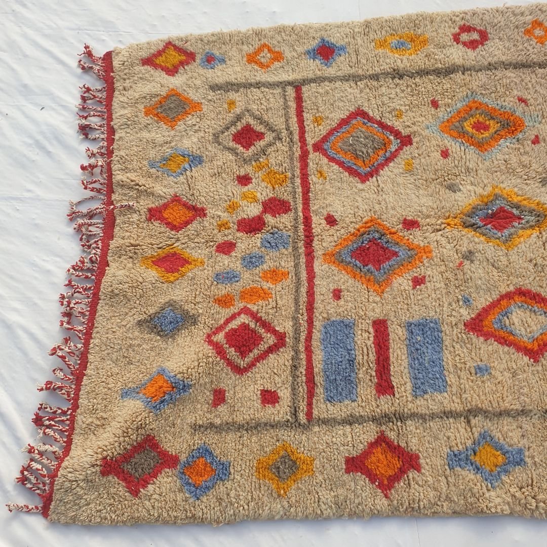 Wania - Handmade Beni Mrirt Moroccan Rug 6x9 ft – Plush Multicolor Diamond Geometric Moroccan Shag Wool Rug | 6'9"x9'9" Ft | 206x298 cm - OunizZ