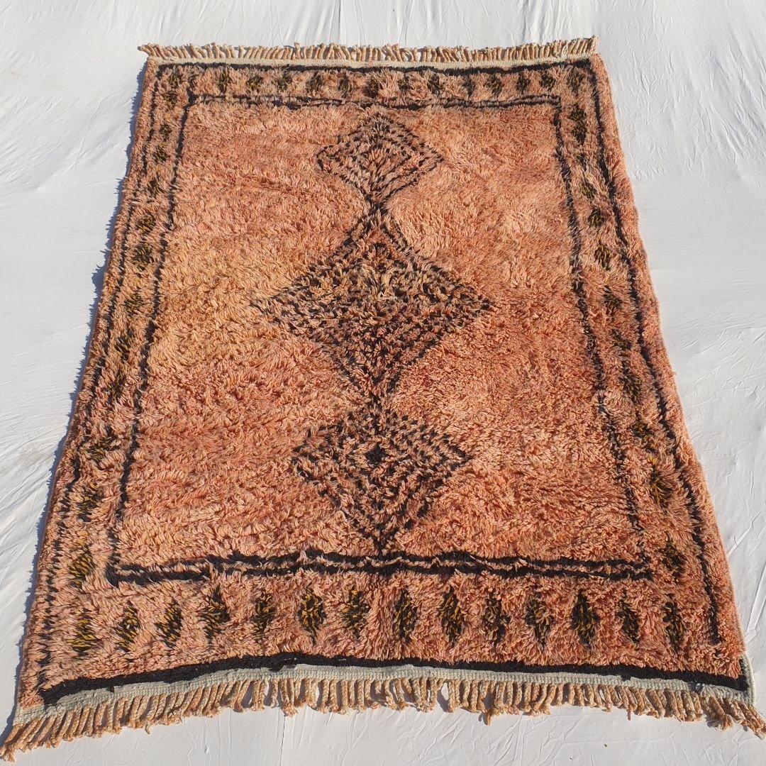 Elegant Moroccan Handmade all wool Beni Ourain rug, a Berber beauty from Morocco Elegant Moroccan Handmade all wool Beni Ourain rug, a Berber beauty from Morocco