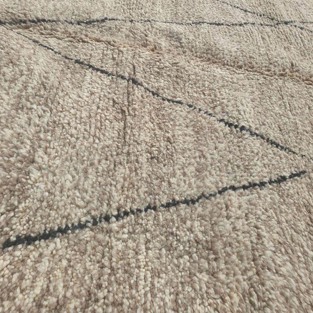 Wirafa - Classic Diamond Lattice Beni Ourain Rug in Oatmeal - Handwoven Berber Carpet | 5'3"x8'2" Ft | 162x249 cm - OunizZ