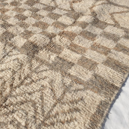 Zada | 6x9 Beni Ourain Moroccan Rug - Soft Ivory Plush Shag with Beige Chevron Zigzag Wool Berber Carpet | 6'6"x9'11" Ft | 199x303 cm - OunizZ