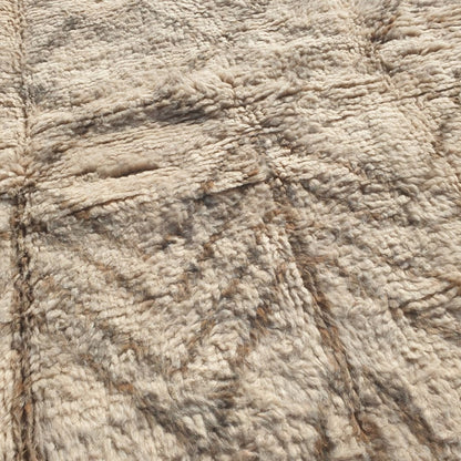 Zada | 6x9 Beni Ourain Moroccan Rug - Soft Ivory Plush Shag with Beige Chevron Zigzag Wool Berber Carpet | 6'6"x9'11" Ft | 199x303 cm - OunizZ