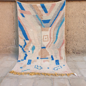 ADJAN | Boujaad Rug | 100% wool handmade in Morocco - OunizZ
