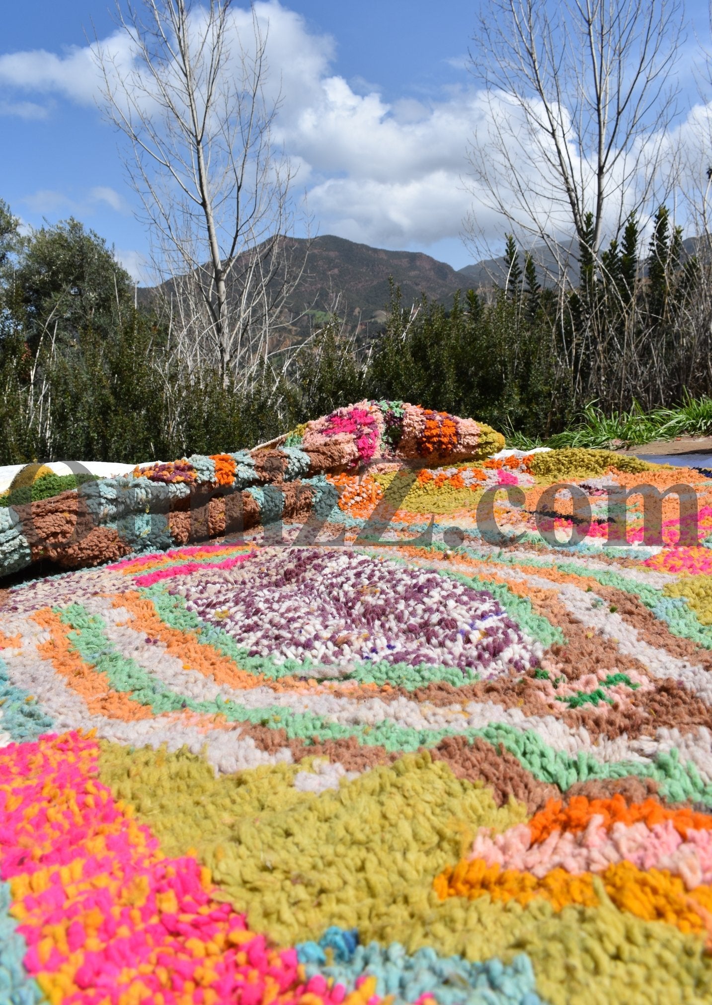 ASLI | Boujaad Rug | 100% wool handmade in Morocco - OunizZ