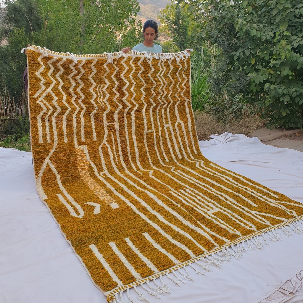 Assyla | Moroccan Rug Beni Ourain | 10x6'82 Ft | 306x208 cm | 100% wool handmade - OunizZ