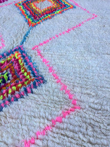 AUZIA | Azilal Rug | 100% wool handmade in Morocco - OunizZ