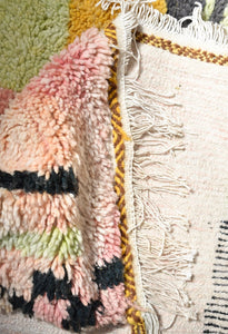 AZIZA | Boujaad Rug | 100% wool handmade in Morocco - OunizZ