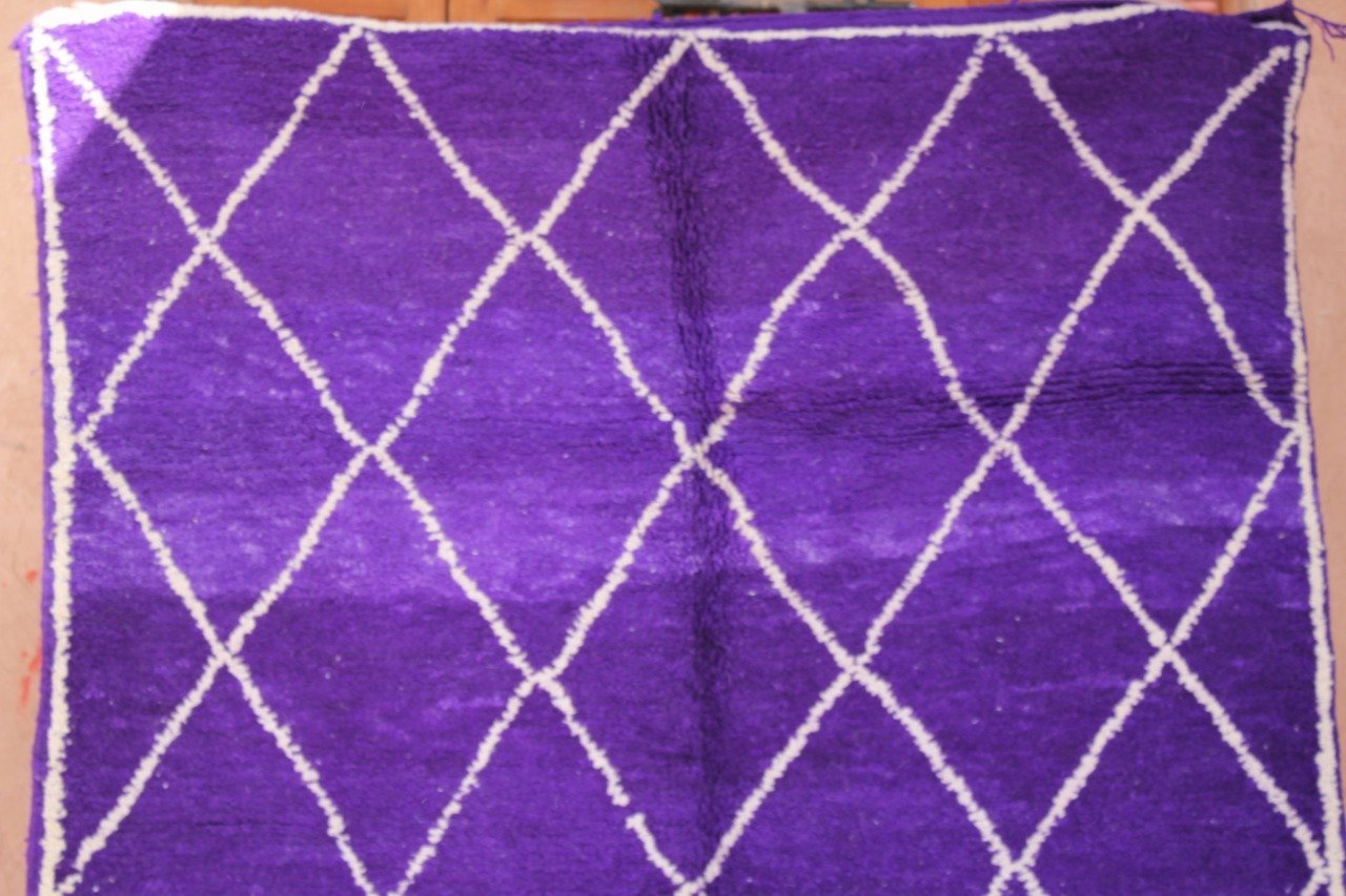 BEGHNAT | BENI OUARAIN purple Rug | 100% wool handmade in Morocco - OunizZ