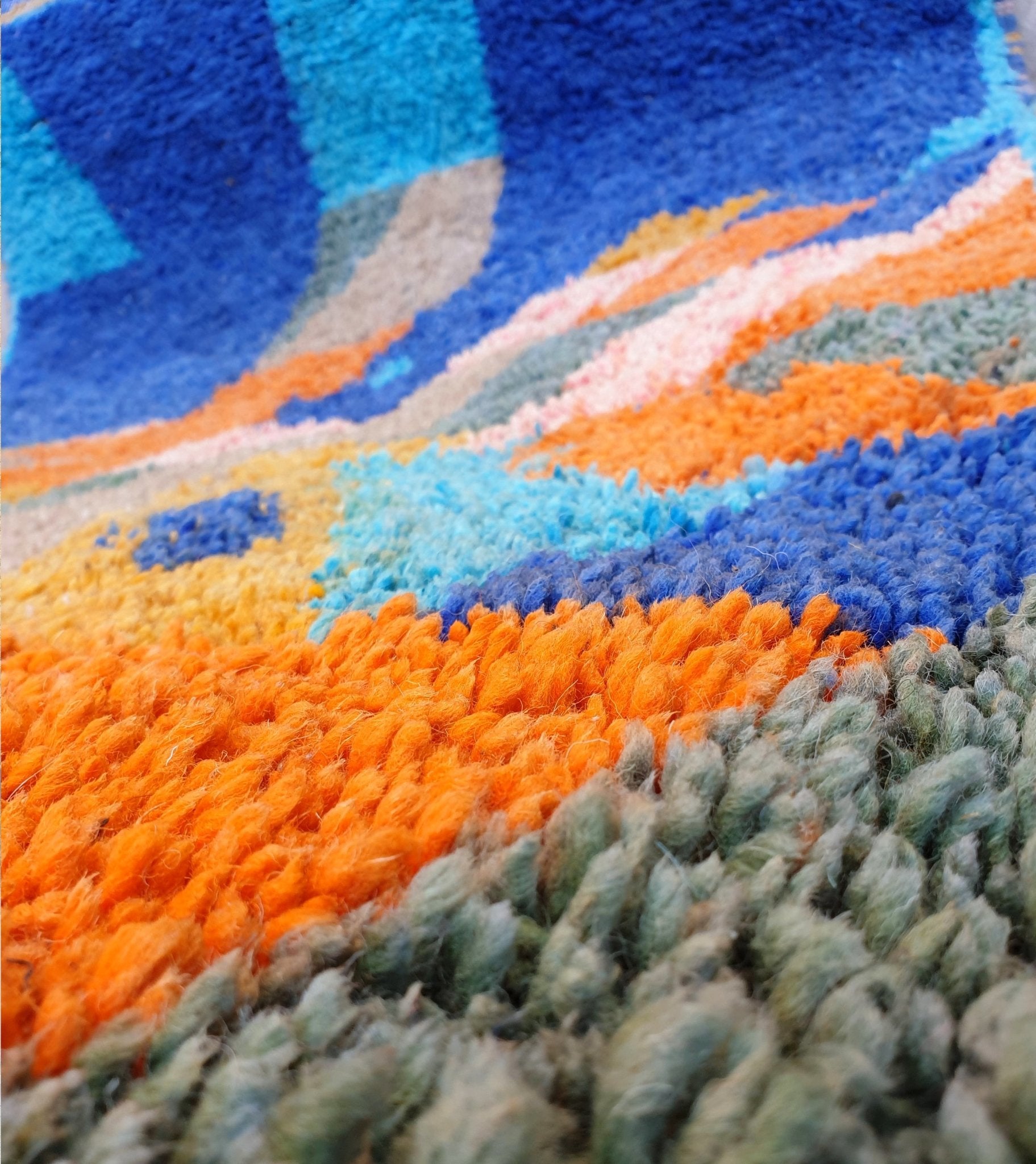 BUREDYMA | Boujaad Rug | 100% wool handmade in Morocco - OunizZ