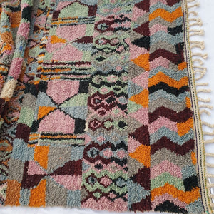 CHABHA | 8x5'7 Ft | 2,5x1,7 m | Moroccan Colorful Rug | 100% wool handmade - OunizZ