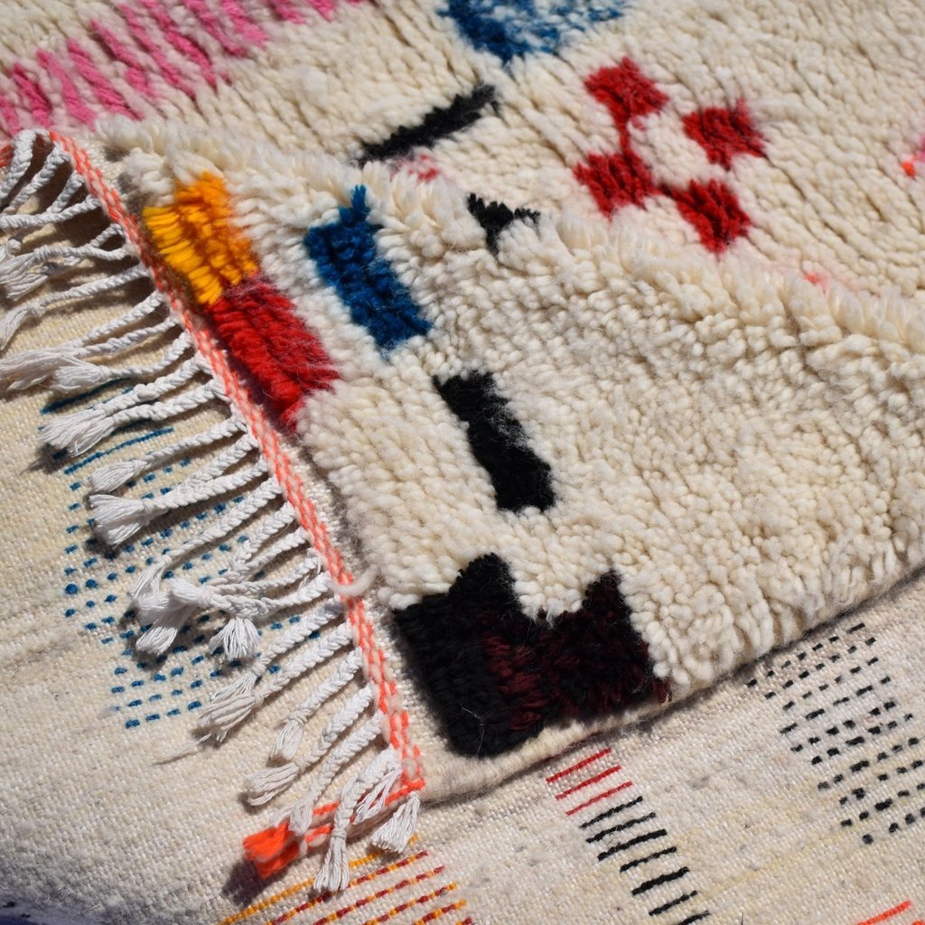 CHALHA | 8x5 Ft | 2.5x1.5 m | Moroccan White Rug | 100% wool handmade - OunizZ