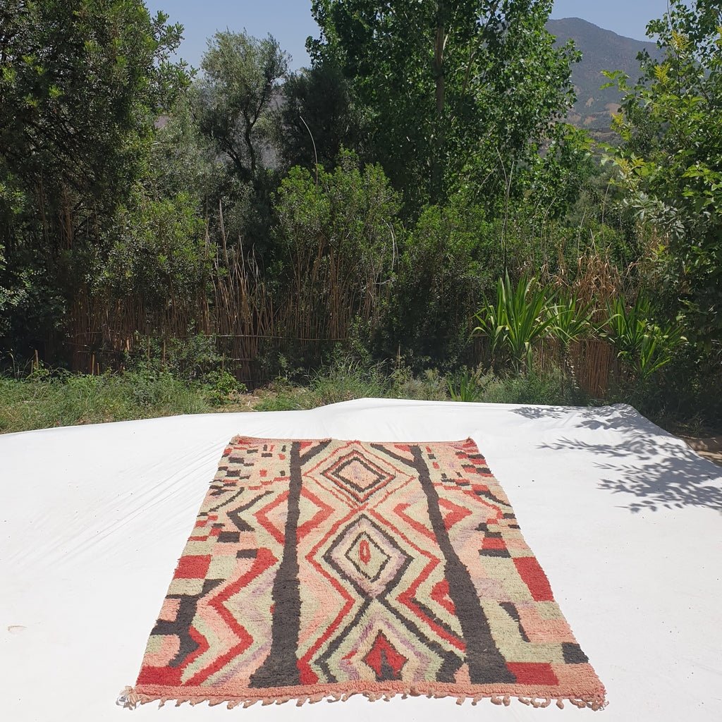Chbila - Moroccan Boujad Berber Rug | Colorful Authentic Handmade Bedroom Rug | 8'3x5'4 Ft | 2,54x1,66 m - OunizZ