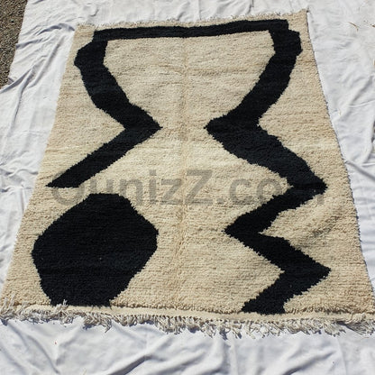 Customized DIVIA | 2,90x2,10 m | Moroccan Beniourain Rug | 100% wool handmade - OunizZ