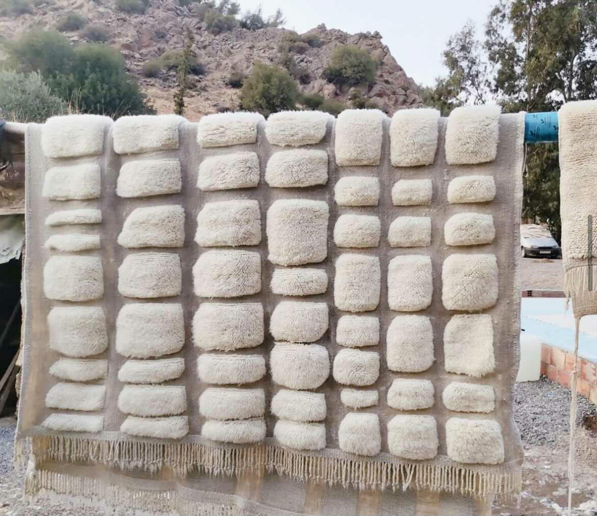 Customized GOUTA | 8x8 Ft | Moroccan Beni Ourain Rug | 100% wool handmade - OunizZ