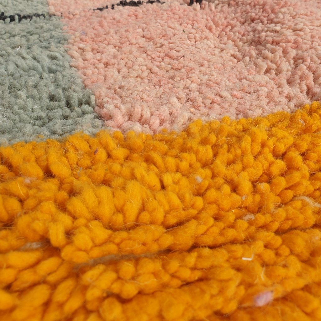 Customized NAWRA | 4'5x6 Ft | Moroccan Beni Ourain Rug | 100% wool handmade - OunizZ