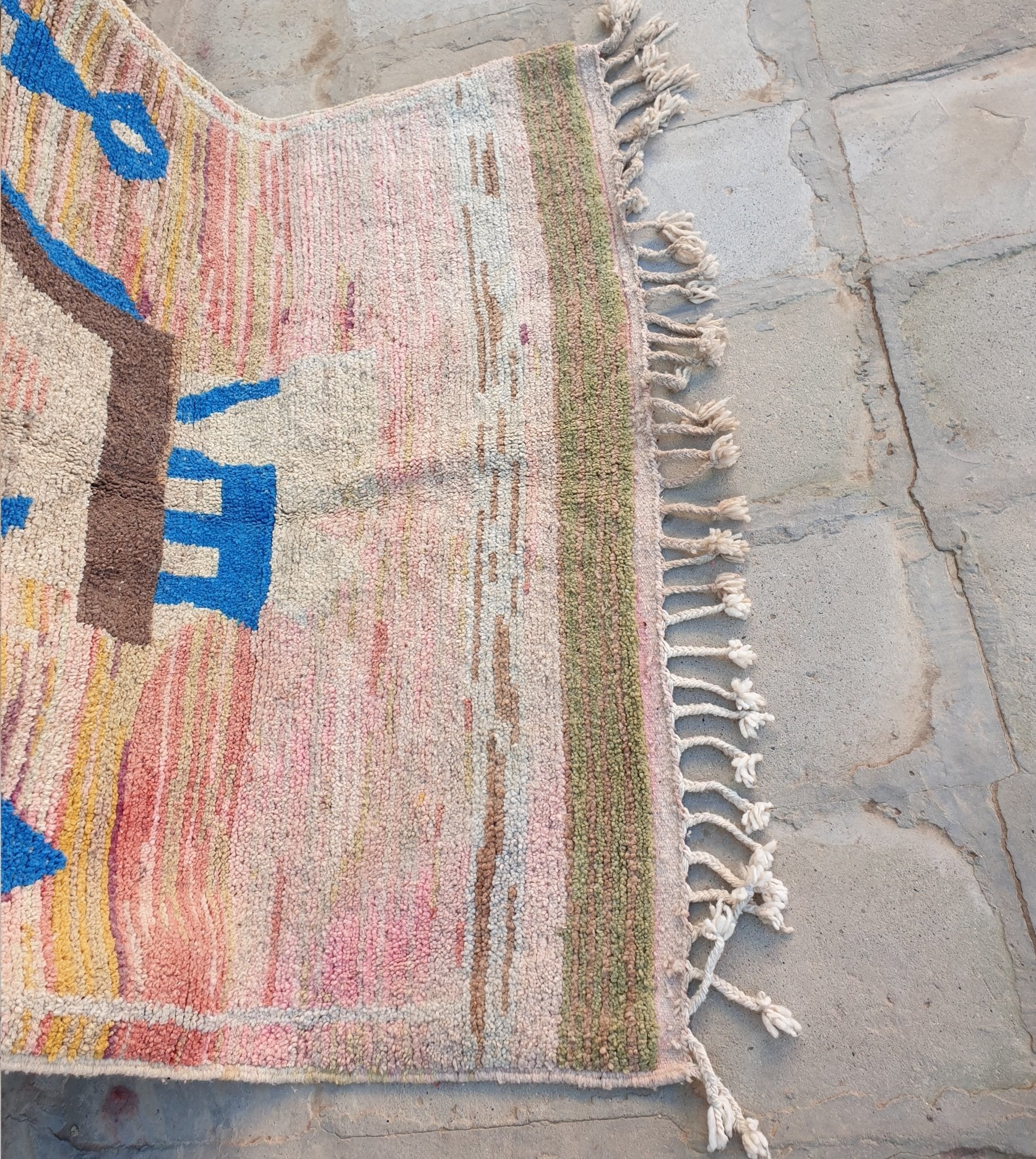DARBALA | Boujaad Rug | 100% wool handmade in Morocco - OunizZ