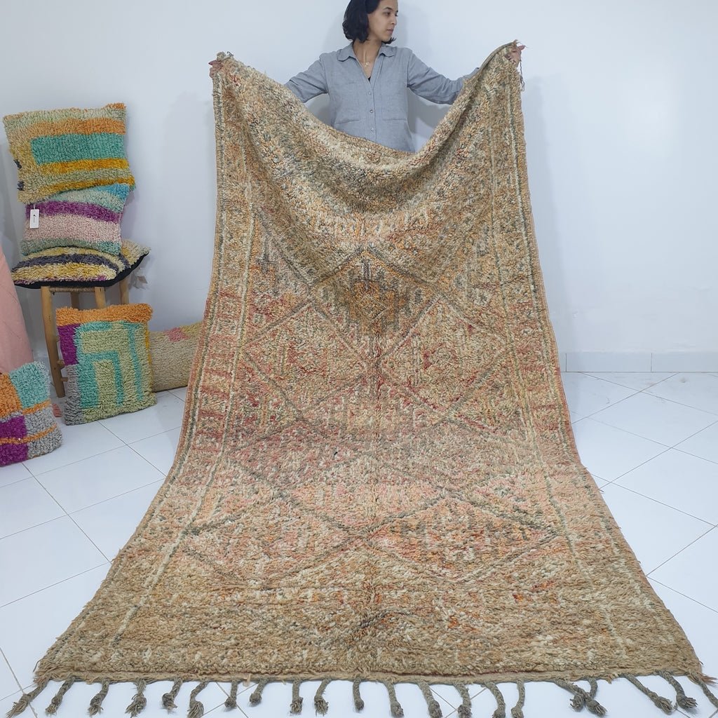 DEBRI | 10'2x5'3 Ft | 3,1x1,6 m | Moroccan VINTAGE Colorful Rug | 100% wool handmade - OunizZ