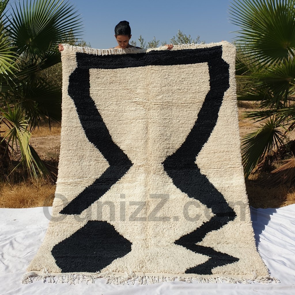 DIVIA | 8'2x5'7 Ft | 2,50x1,75 m | Moroccan Beniourain Rug | 100% wool handmade - OunizZ