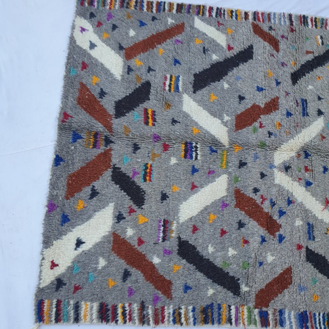 Farad - Moroccan Rug Boujaad | Colorful Authentic Berber Handmade Bedroom Rug | 6'89x5'12 Ft | 2,10x1,56 m - OunizZ