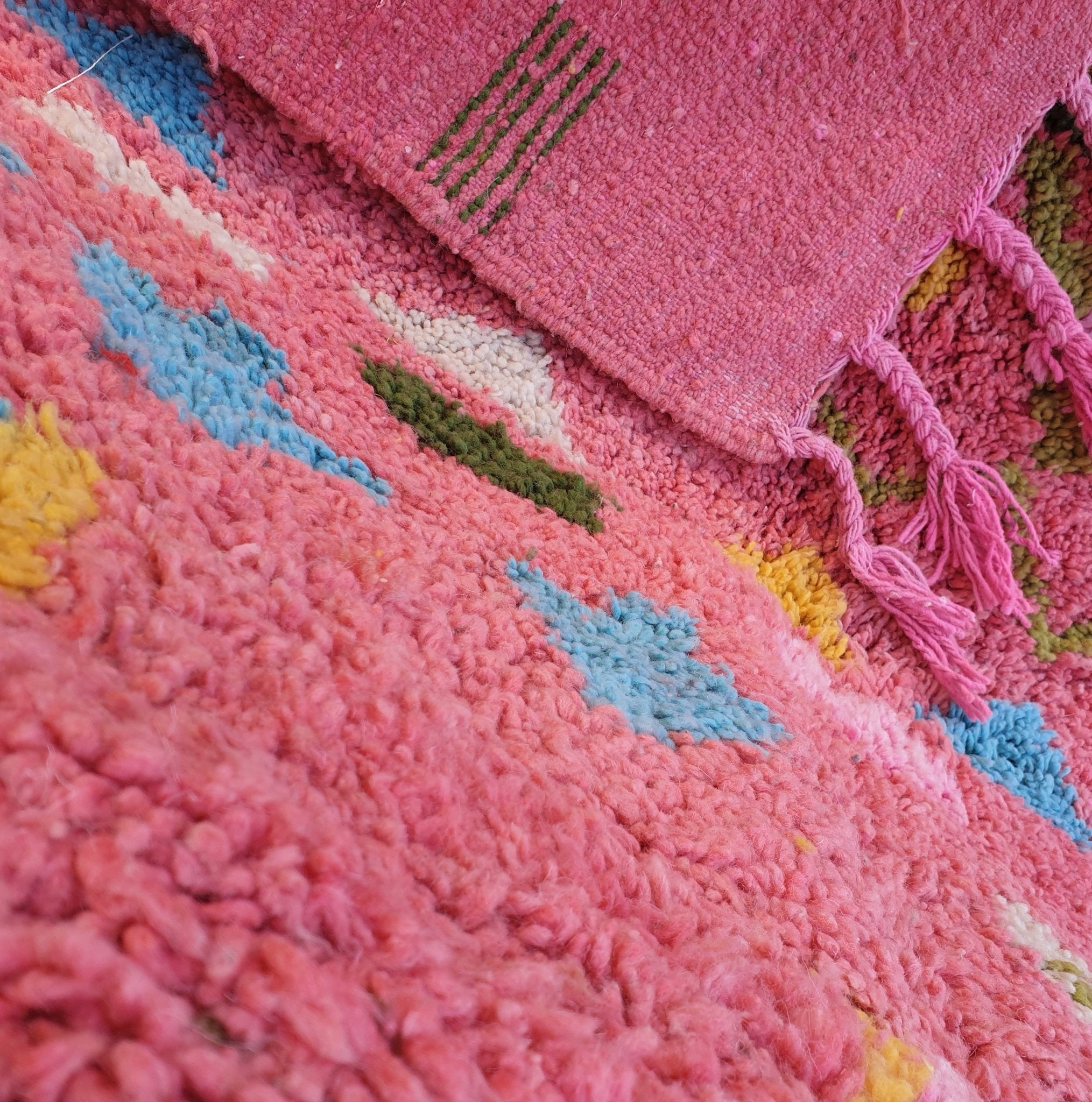FILFILA | Boujaad Rug | 100% wool handmade in Morocco - OunizZ
