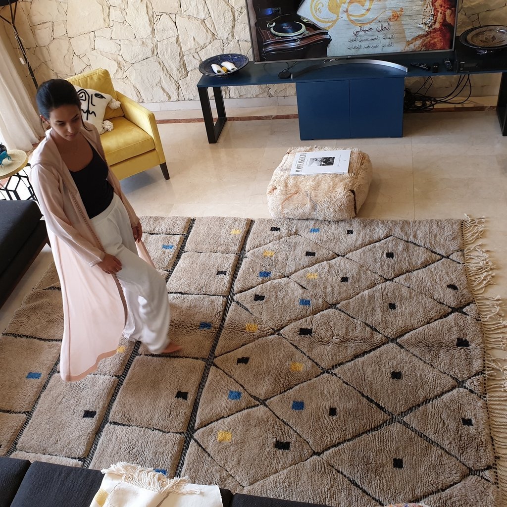 FRIDA | 9'4x7'2 Ft | 2,9x2,2 m | Moroccan Beni Mrirt Rug | 100% wool handmade - OunizZ